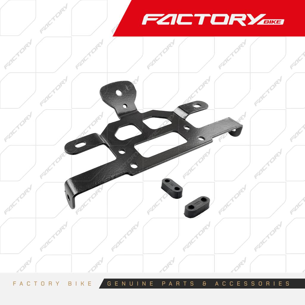 SOPORTE PORTA PLACAS MET. NE - SHIFT(24)