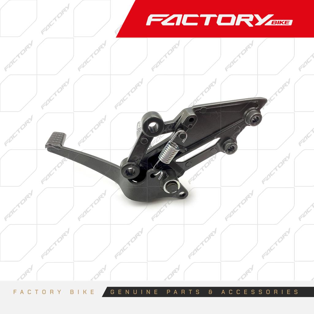 ESTRIBO DEL. ARM. DER (P.FRENO) GR - F370 / F300 / FK370 / SHIFT(24) / MONSTER(22) / BESTIA(24)