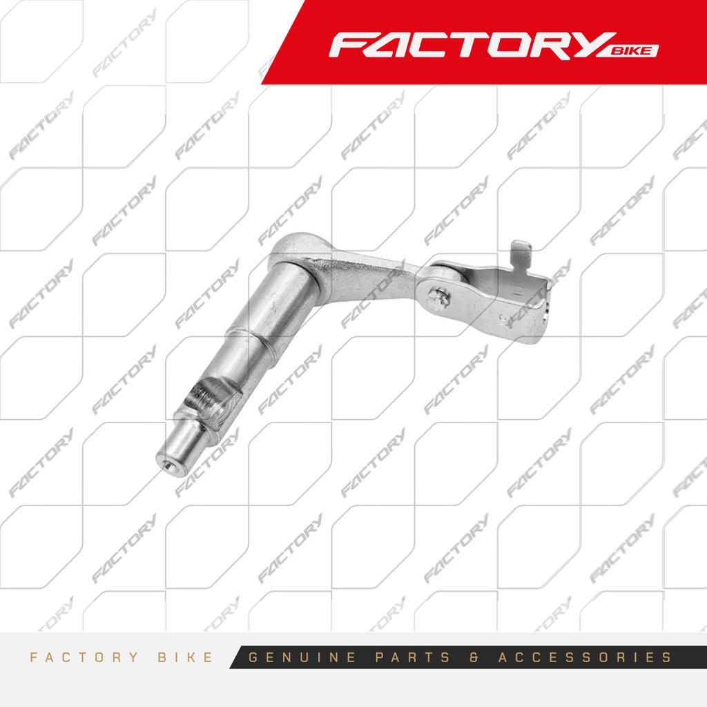 BRAZO DEL CABLE DE EMBRAGUE - M4(24)