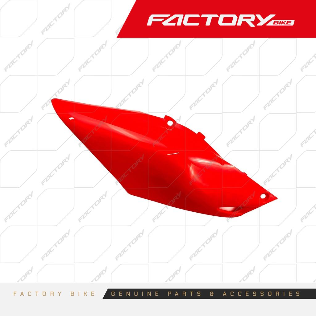 LATERAL POS. INF. DER. ROJO - T4-300(23) / T4-300(24) / M4