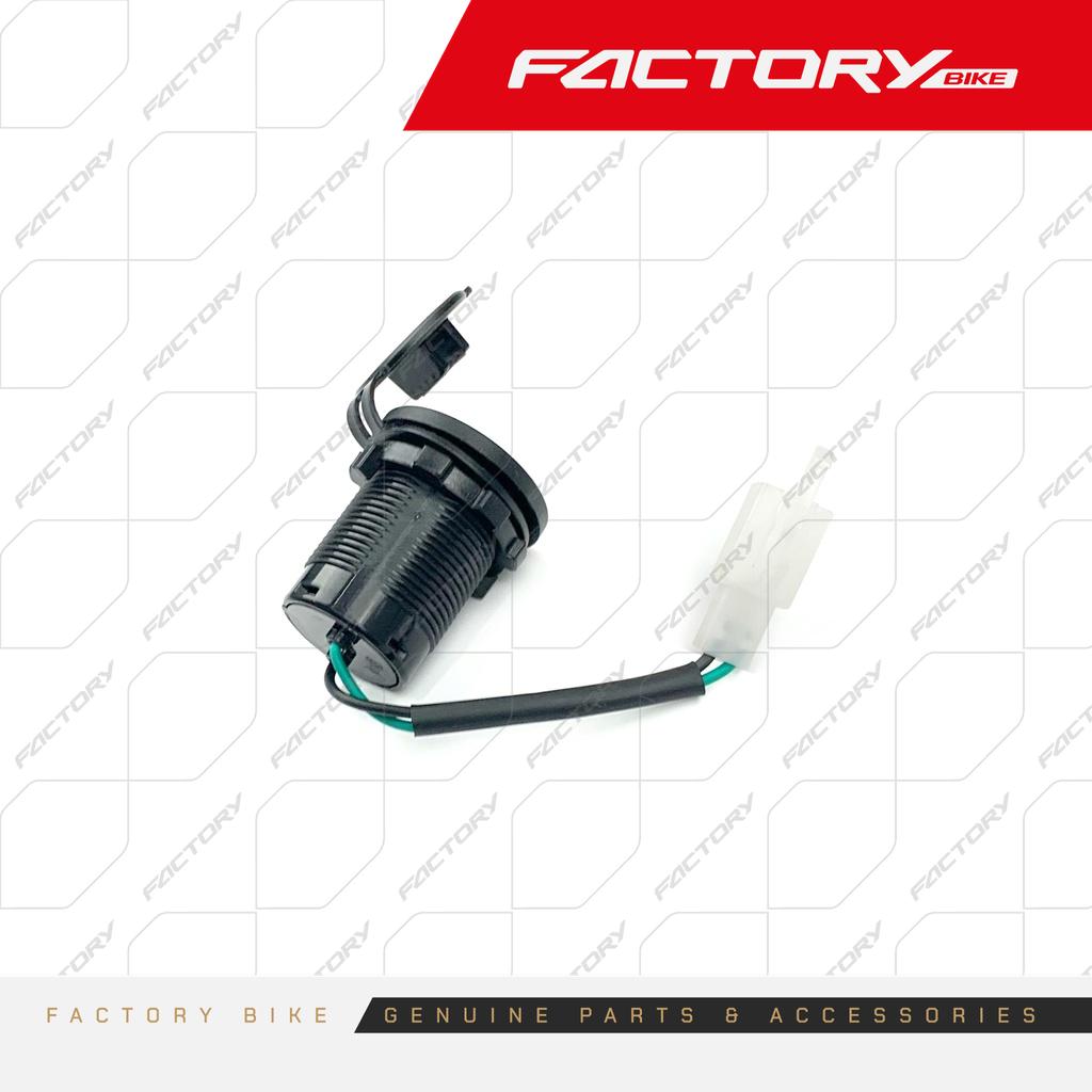 PUERTO DE CARGA USB 90MM - COBRAKAI(24) / MANNY200(25)