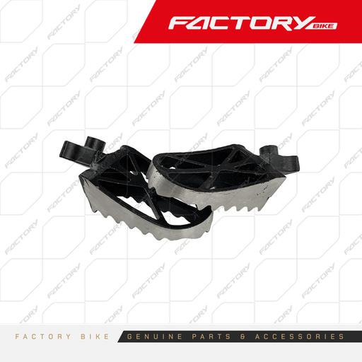 [FB064-013] ESTRIBOS DEL IZ/DE PULIDO (S/RESORTE, BUJE, SEGURO) - FX250-AK47 / FX250E-T4