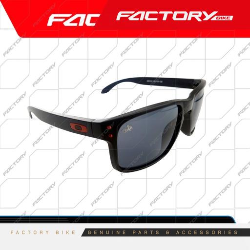 [FBM13-005] GAFAS DE SOL GFS01 NEGRO POL FBK (24)